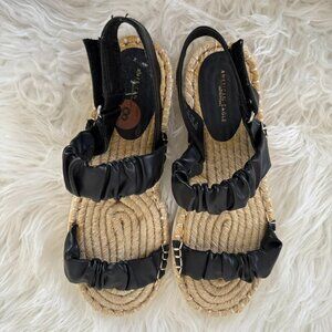 NWT American Eagle Outfitters Platform Ankle Strap Open Toe Sandals 8